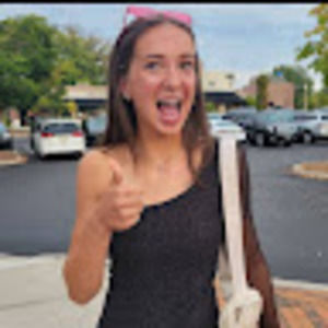 Meet your Posher, Ella